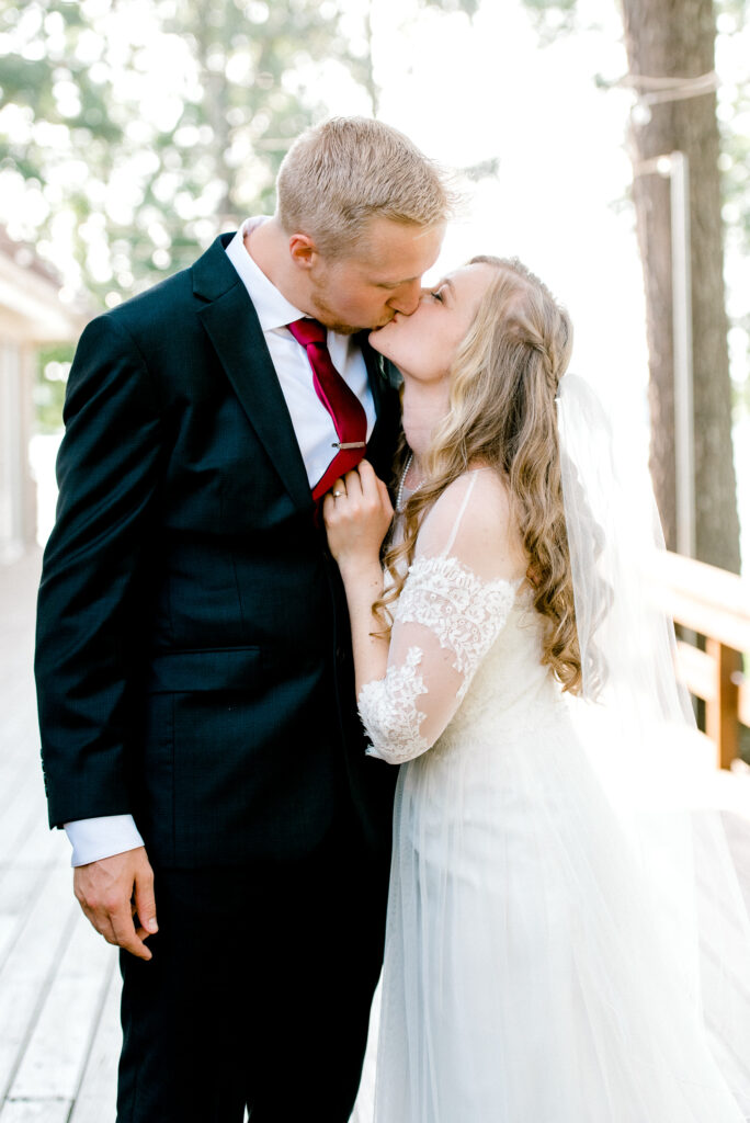 Bride and Groom at Lake Tyler Petroleum CLub | Texas Wedding Photographer