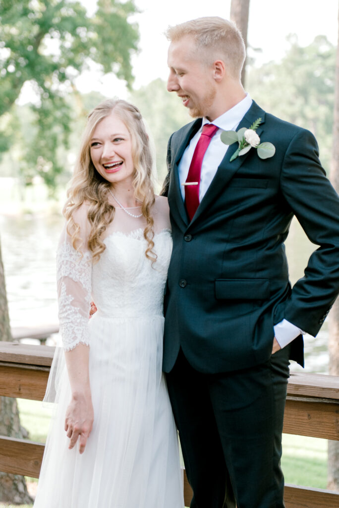 Bride and Groom at Lake Tyler Petroleum CLub | Texas Wedding Photographer